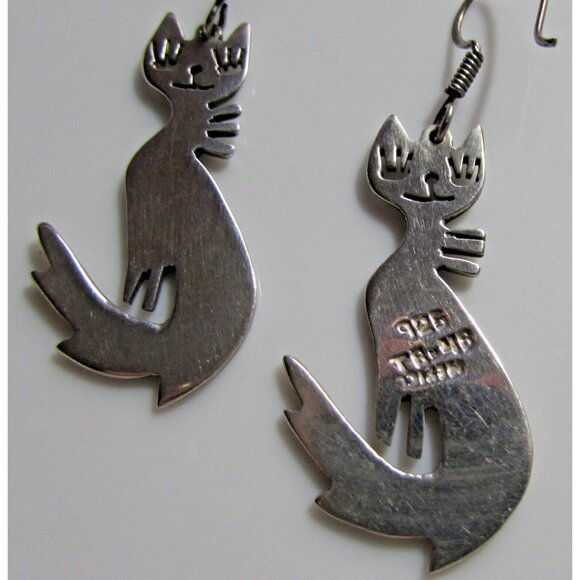 Sterling Silver Cat Earrings  Taxco Mexico 925    Bushy Long Tail Kitten - Picture 2 of 2